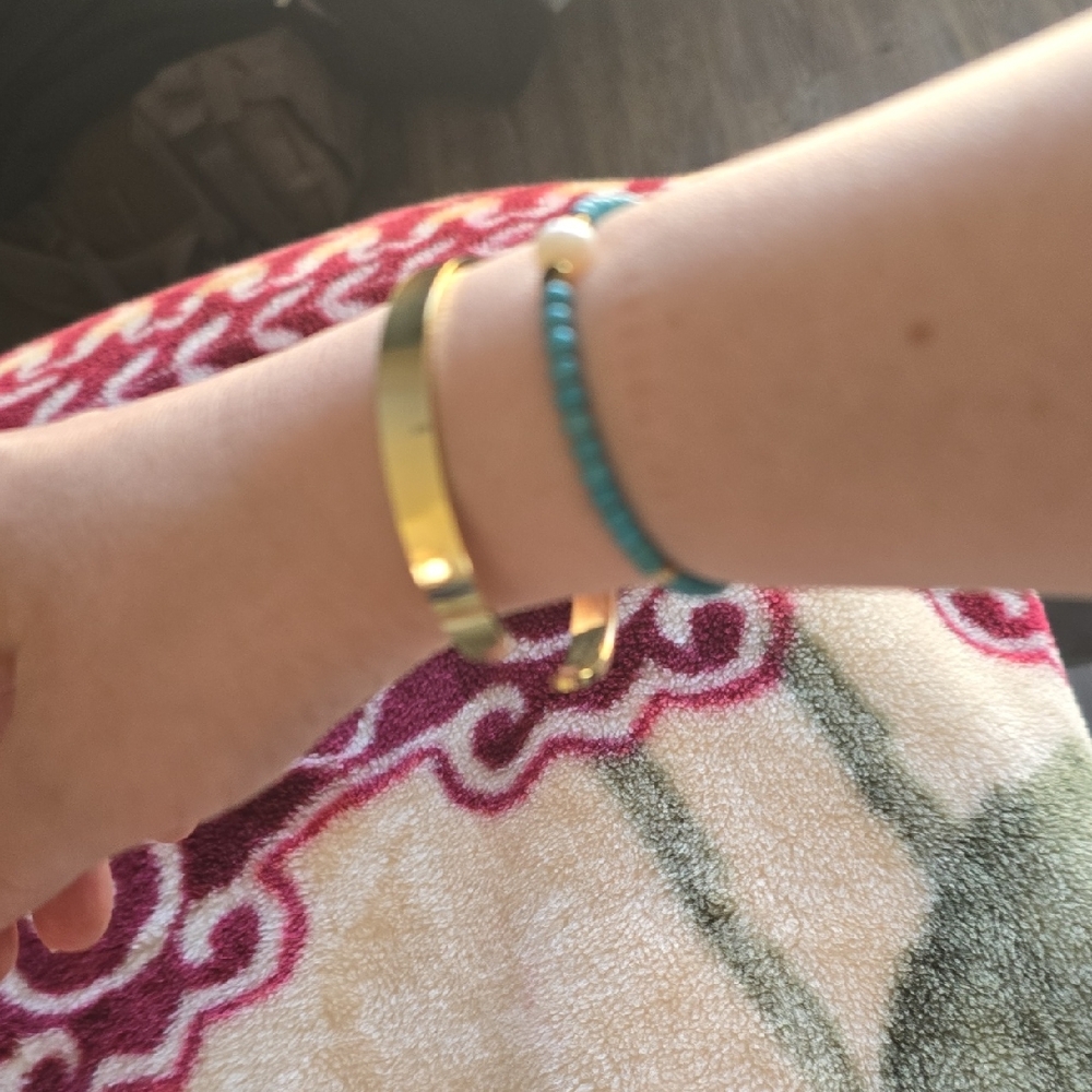 Elegant Gold Cuff.